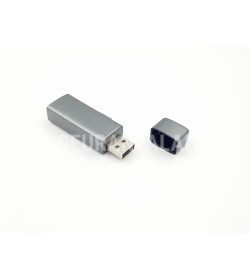 USB-tikkuun piilotettu GSM-salakuuntelulaite USB-tikkuun piilotettu GSM-salakuuntelulaite